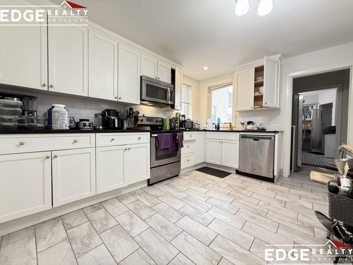 Apartment for rent at 39 Saint Paul St #2, Brookline, MA 02446