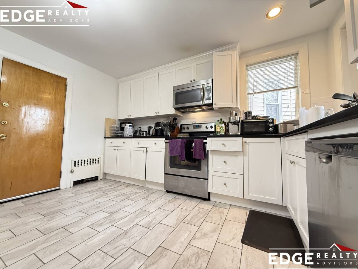 Apartment for rent at 39 Saint Paul St #2, Brookline, MA 02446