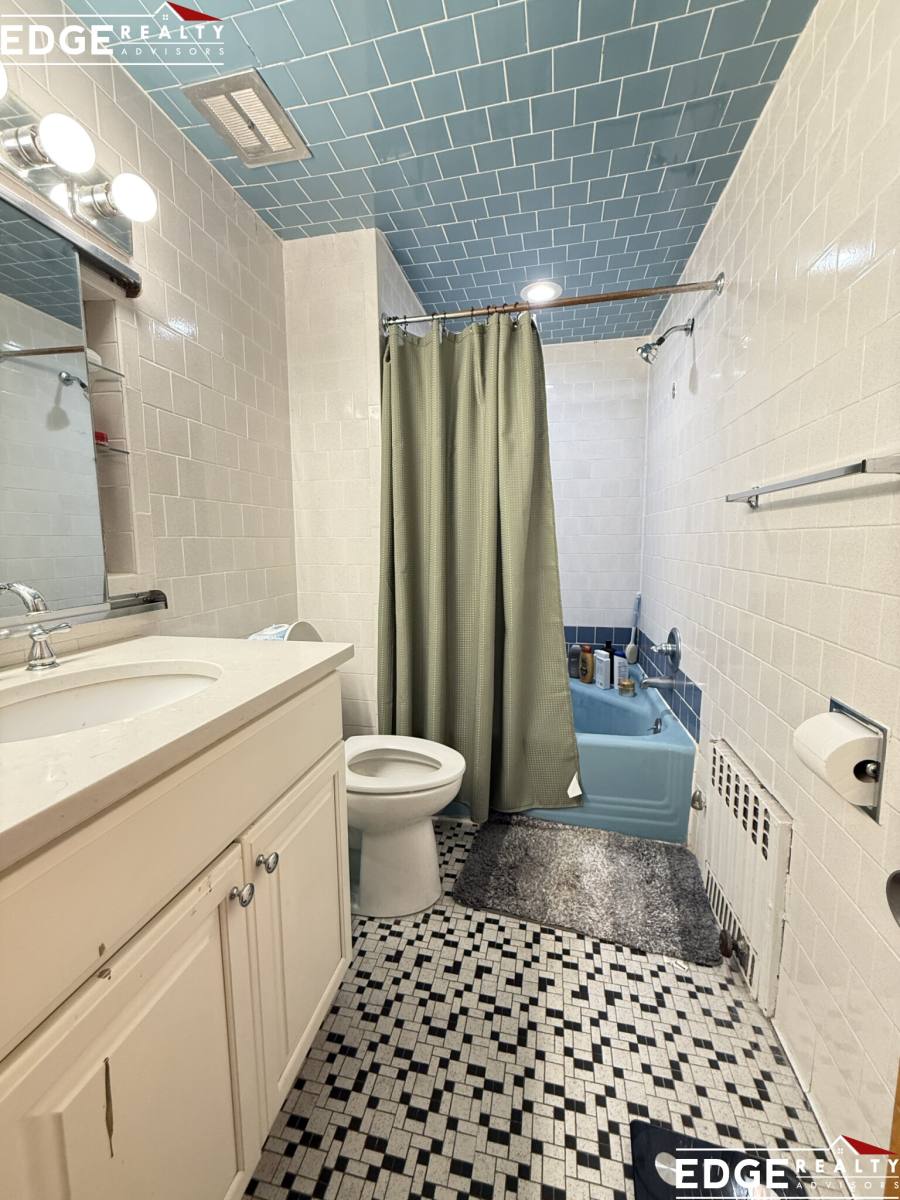 Apartment for rent at 39 Saint Paul St #2, Brookline, MA 02446