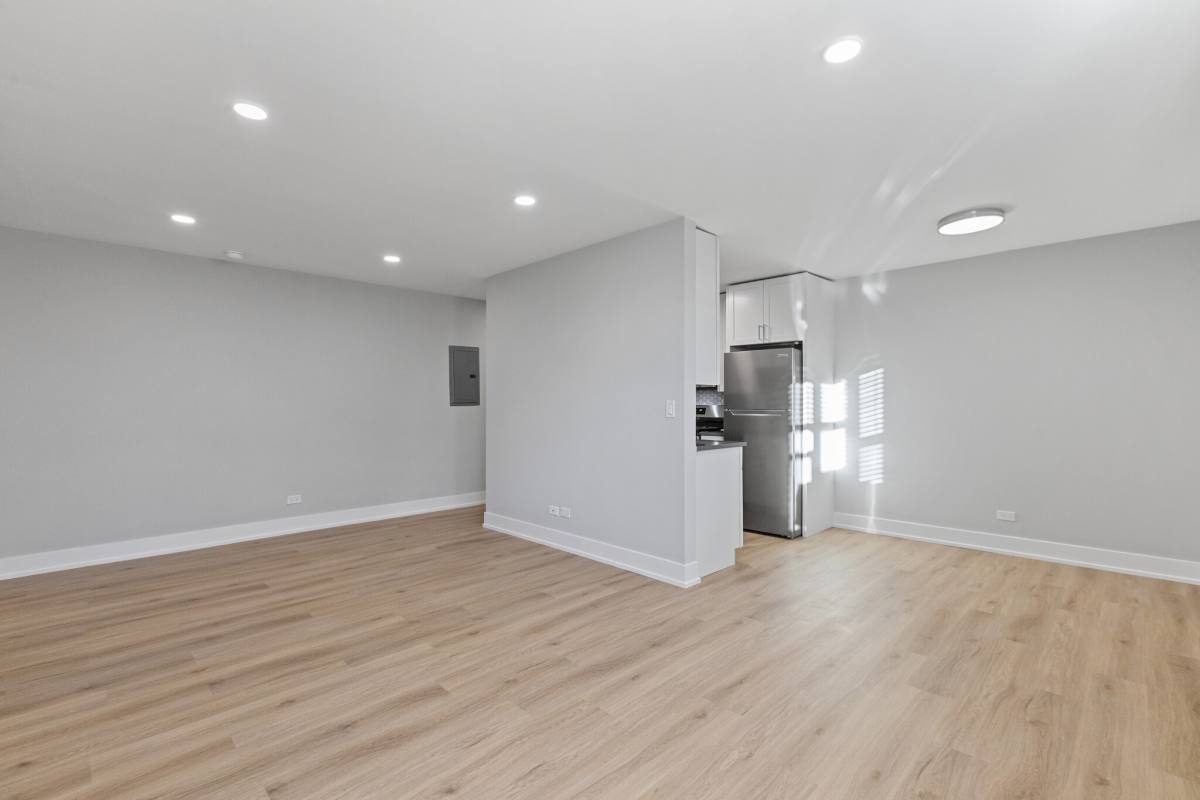 Apartment for rent at 1940 W Wilson #3L, Chicago, IL 60640
