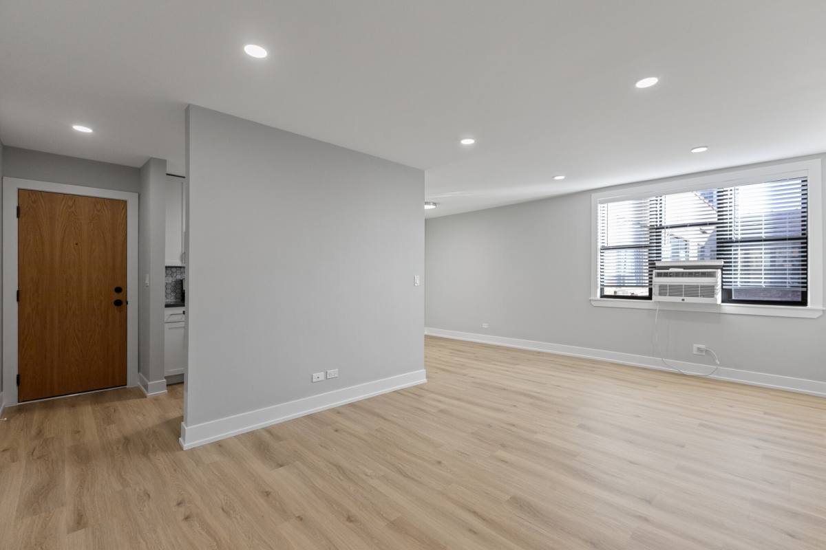 Apartment for rent at 1940 W Wilson #3L, Chicago, IL 60640