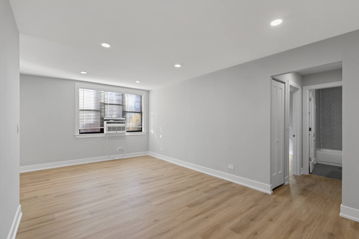 Apartment for rent at 1940 W Wilson #3L, Chicago, IL 60640