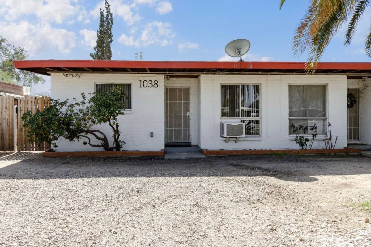 House for rent at 1038 E Easy St, Tucson, AZ 85719