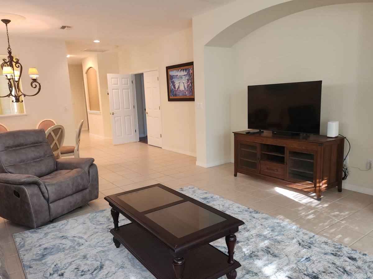 Apartment for rent at 6642 Tailfeather Way, Bradenton, FL 34203