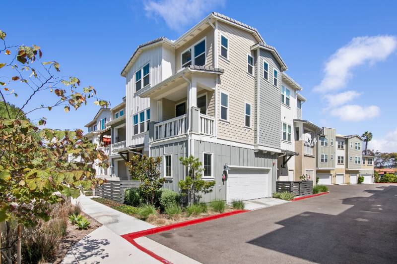 Townhouse for rent at 1110 Makena Way, Oceanside, CA 92054