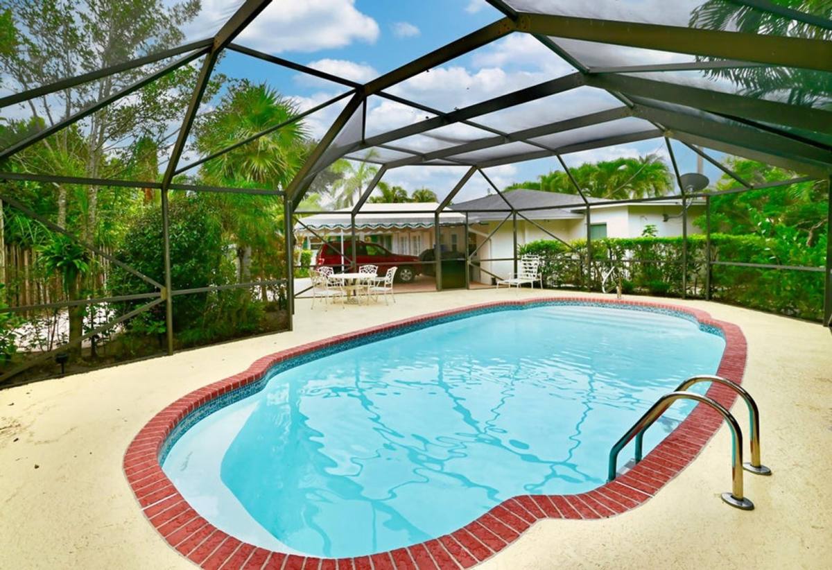 House for rent at 129 Alhambra Place, West Palm Beach, FL 33405