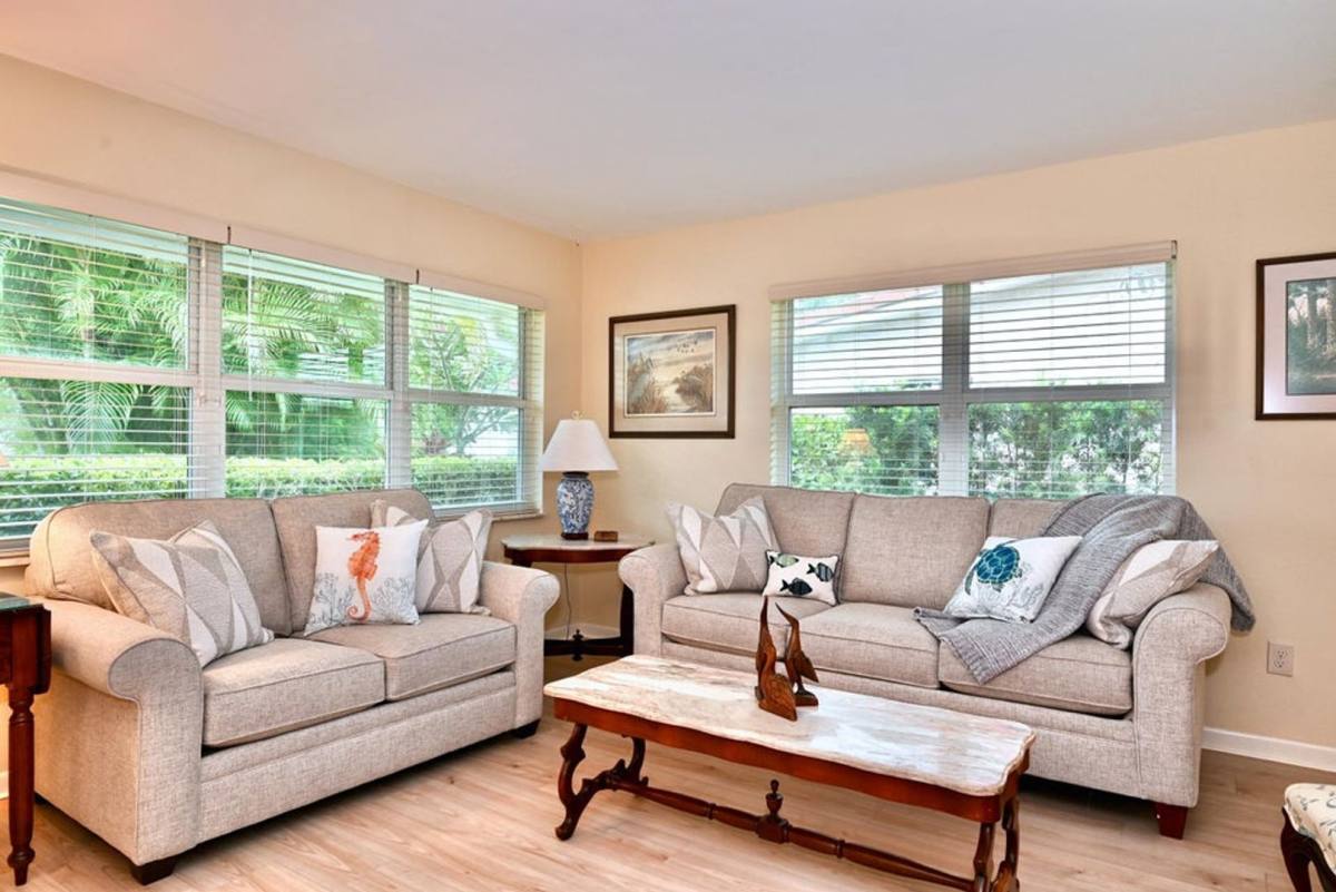 House for rent at 129 Alhambra Place, West Palm Beach, FL 33405