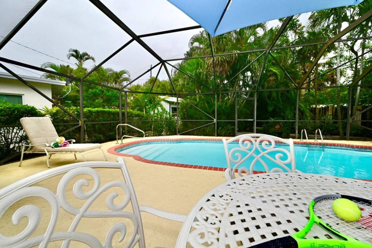 House for rent at 129 Alhambra Place, West Palm Beach, FL 33405