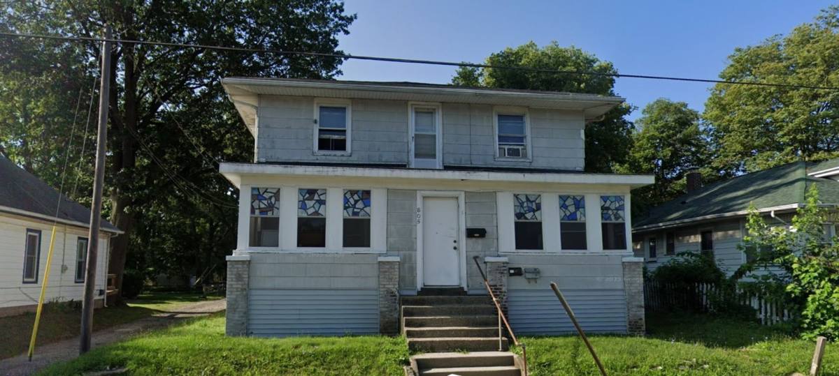 Apartment for rent at 805 E Main St, Urbana, IL 61802