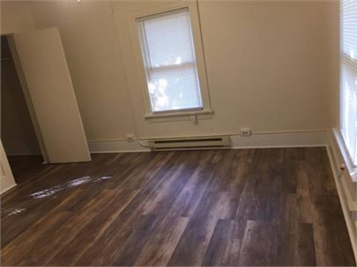 Apartment for rent at 805 E Main St, Urbana, IL 61802