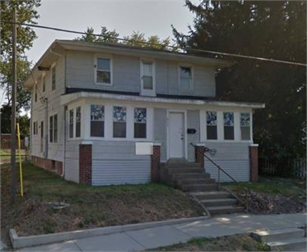 Apartment for rent at 805 E Main St, Urbana, IL 61802