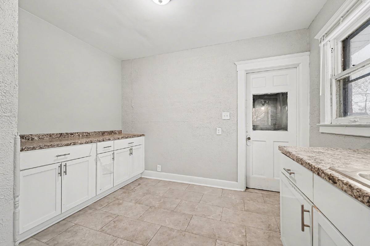 Townhouse for rent at 4586 Vancouver St, Detroit, MI 48204