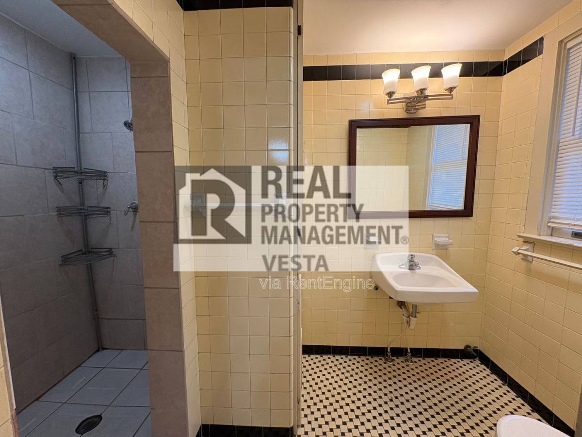 Apartment for rent at 2585 Napier Ave #A, Macon, GA 31204