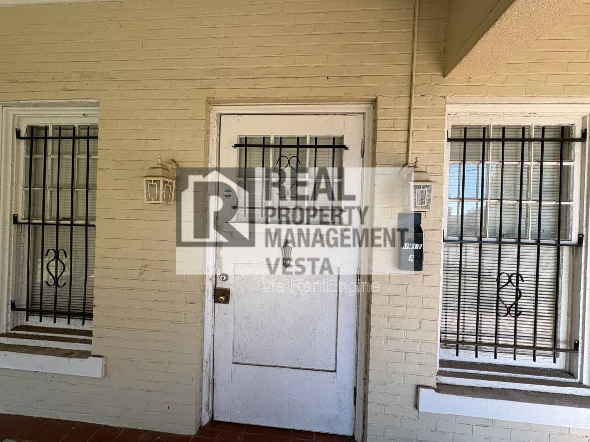Apartment for rent at 2585 Napier Ave #A, Macon, GA 31204