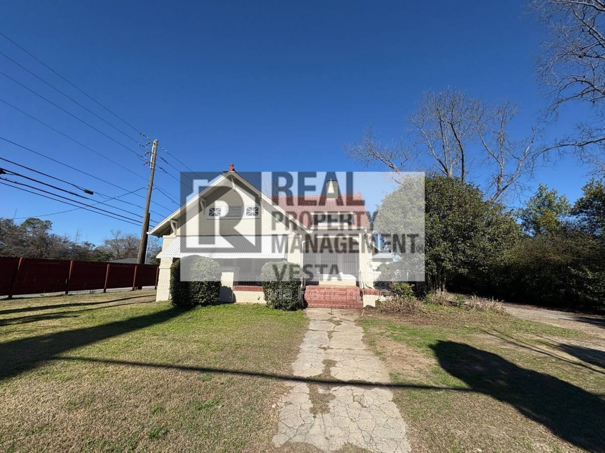Apartment for rent at 2585 Napier Ave #A, Macon, GA 31204