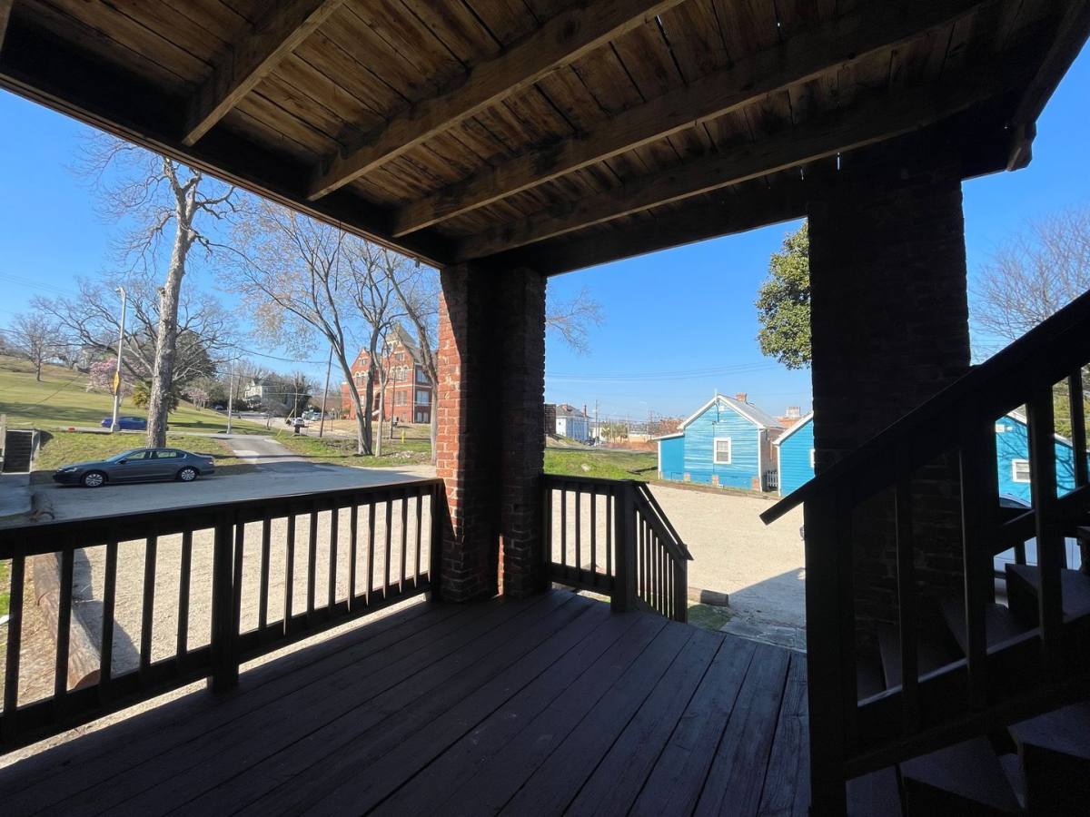 Apartment for rent at 883 Mulberry St #C, Macon, GA 31201