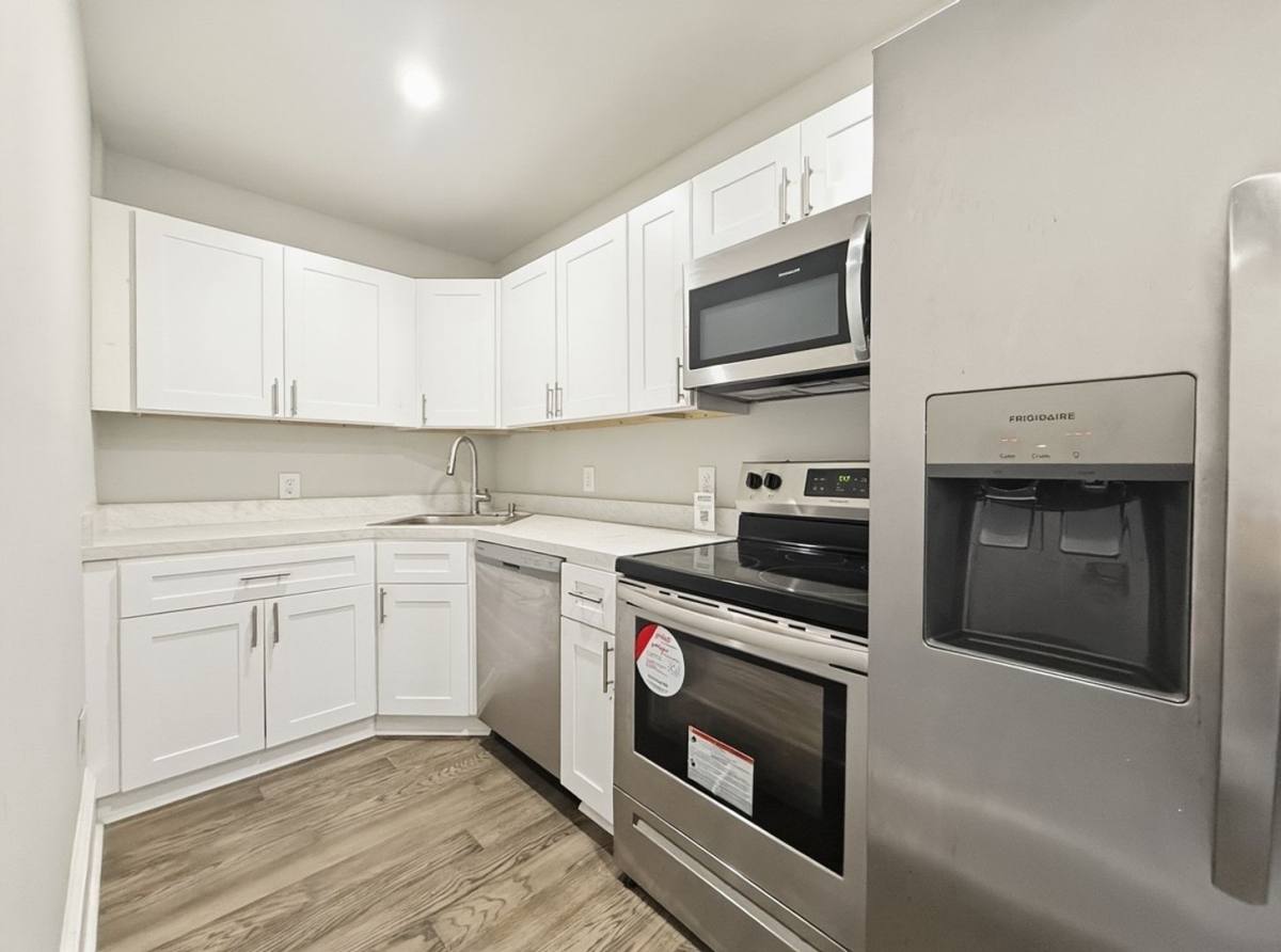 Apartment for rent at 1055 Walnut St #C, Macon, GA 31201