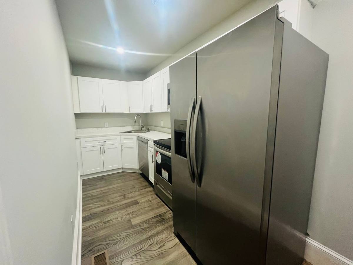 Apartment for rent at 1055 Walnut St #C, Macon, GA 31201