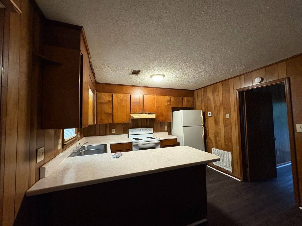 Apartment for rent at 136 Tyrone Blvd #136, Macon, GA 31204