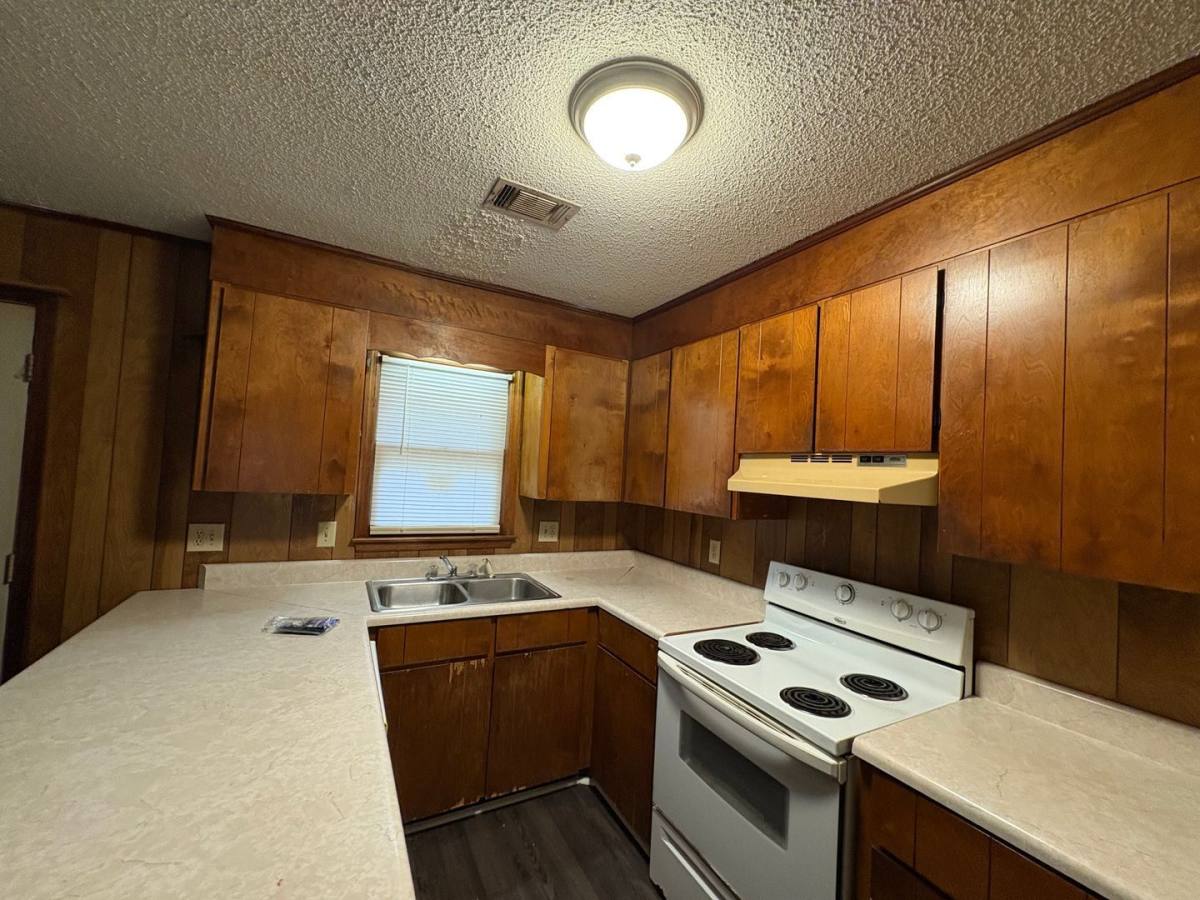 Apartment for rent at 136 Tyrone Blvd #136, Macon, GA 31204