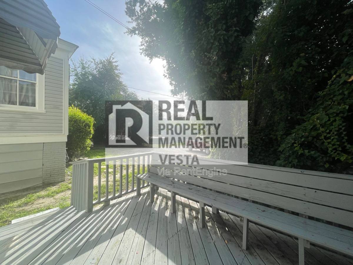 Apartment for rent at 384 Spring St #1, Macon, GA 31201