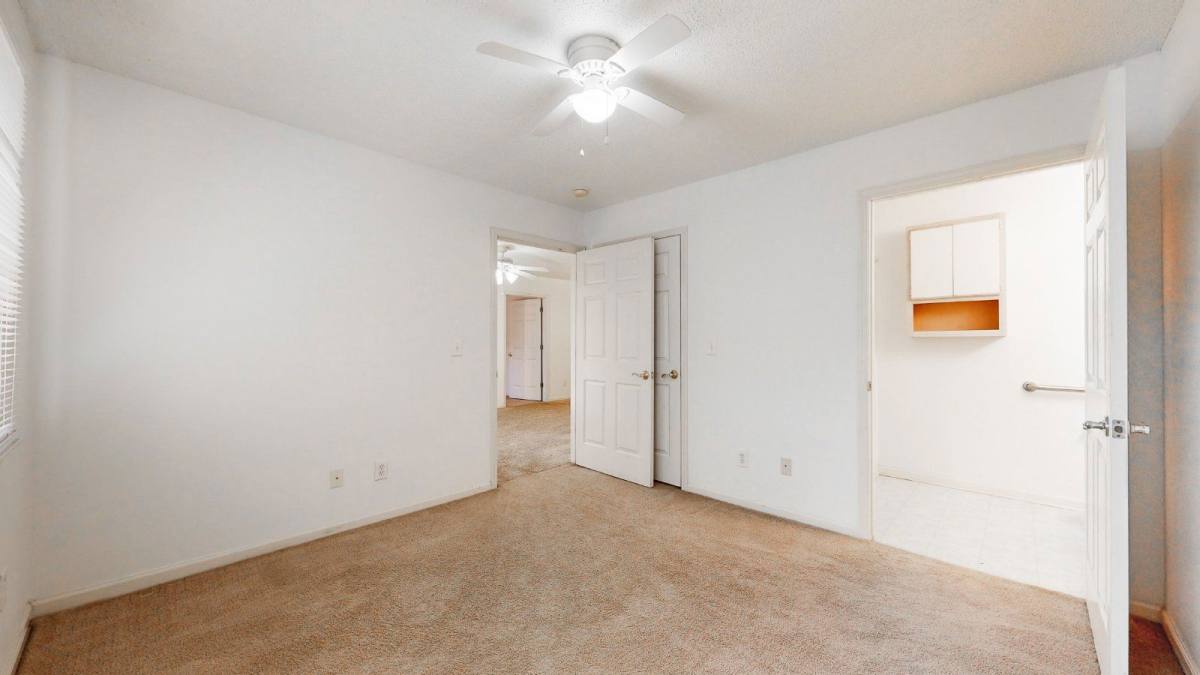 Apartment for rent at 334 Brownlea Dr #6G, Greenville, NC 27858