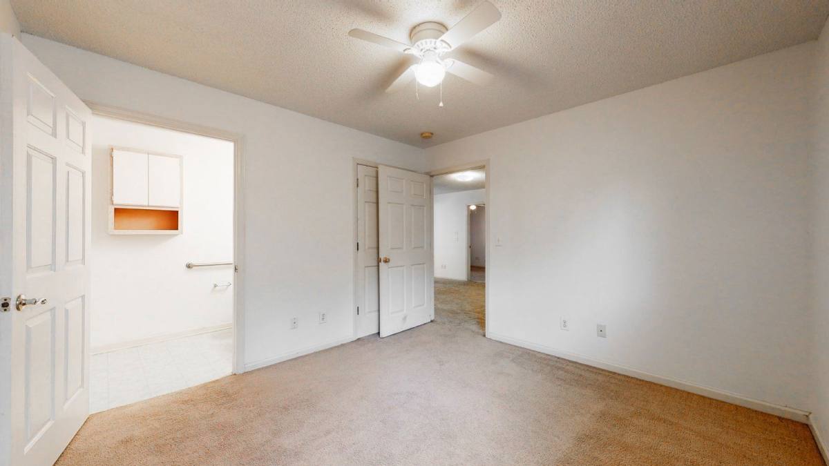Apartment for rent at 334 Brownlea Dr #6G, Greenville, NC 27858
