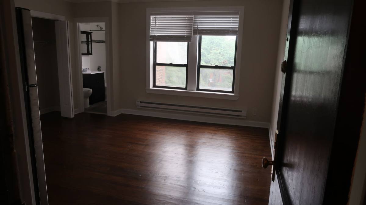Apartment for rent at 3345 N Marshfield Ave #301, Chicago, IL 60657