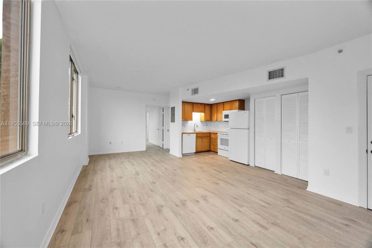 Apartment for rent at 2630 SW 28th St, Miami, FL 33133