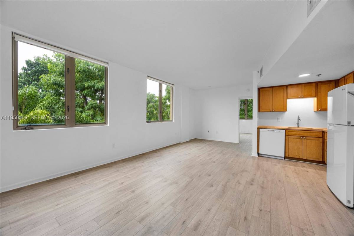 Apartment for rent at 2630 SW 28th St, Miami, FL 33133