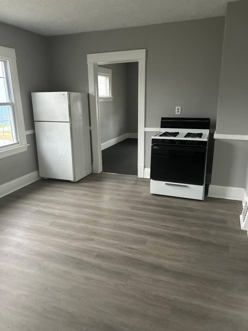 Apartment for rent at 6807 Clement Ave, Cleveland, OH 44105