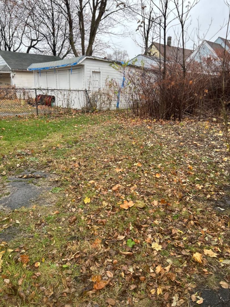 Apartment for rent at 6807 Clement Ave, Cleveland, OH 44105