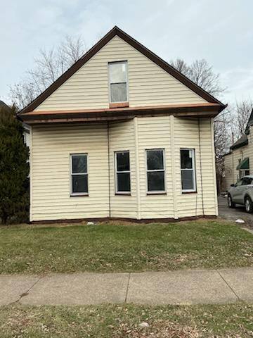 House for rent at 6825 Fullerton Ave, Cleveland, OH 44105