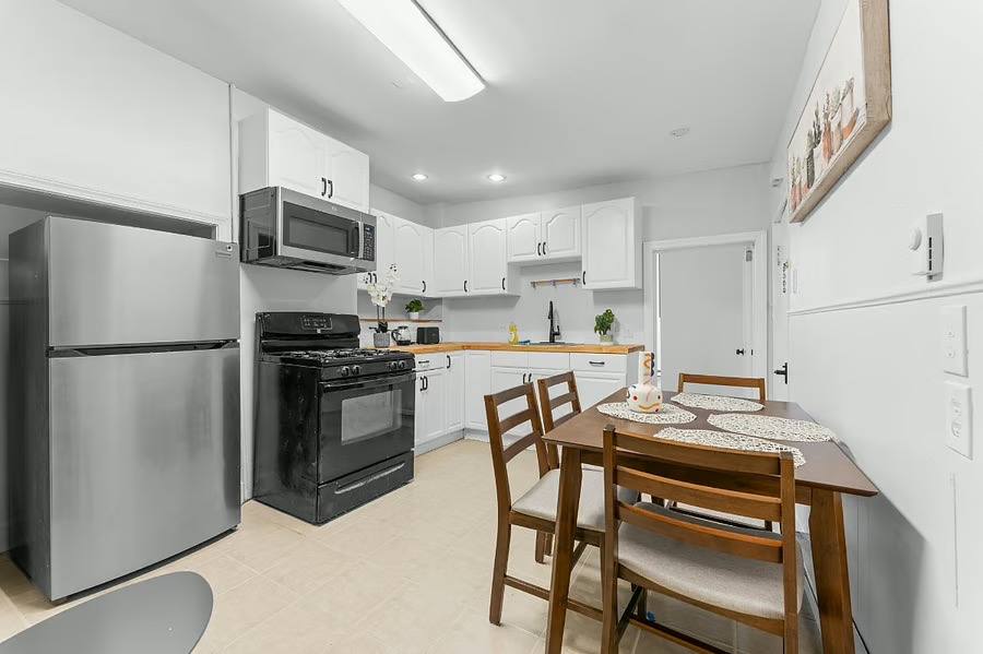 Apartment for rent at 8 Everett St #1-CENTRAL Comfortabl, East Boston, MA 02128