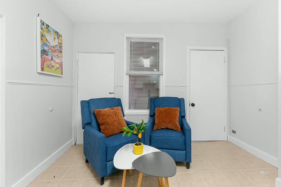 Apartment for rent at 8 Everett St #1-CENTRAL Comfortabl, East Boston, MA 02128