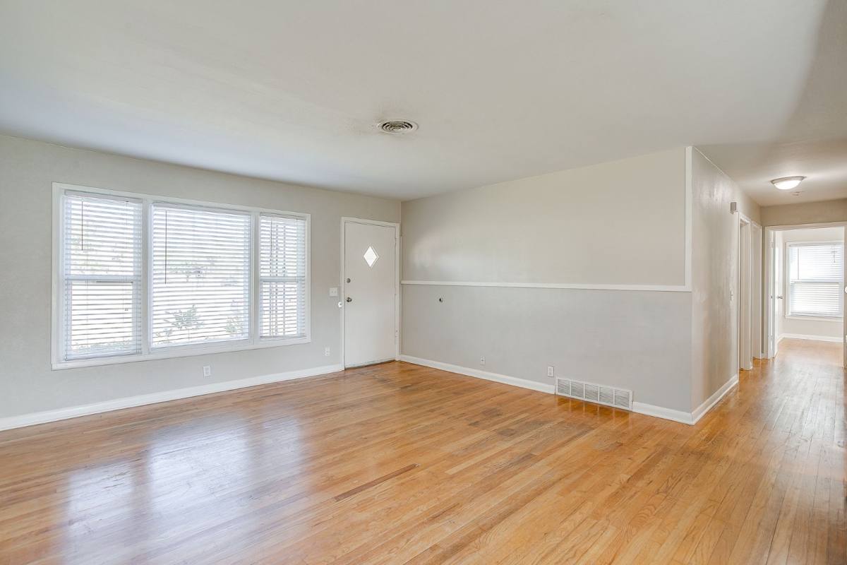 House for rent at 144 SE Tarrant Ave #T144, Burleson, TX 76028