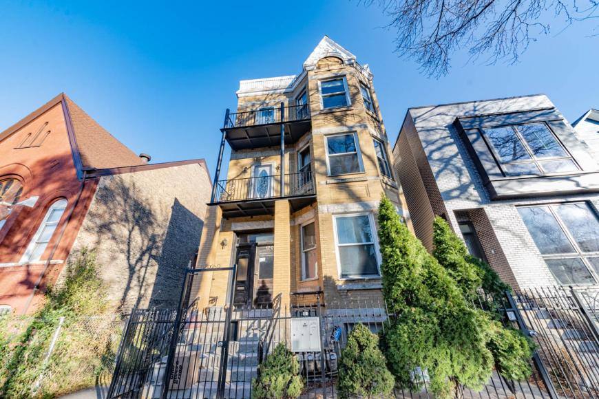 Apartment for rent at 1707 N Fairfield #2, Chicago, IL 60647