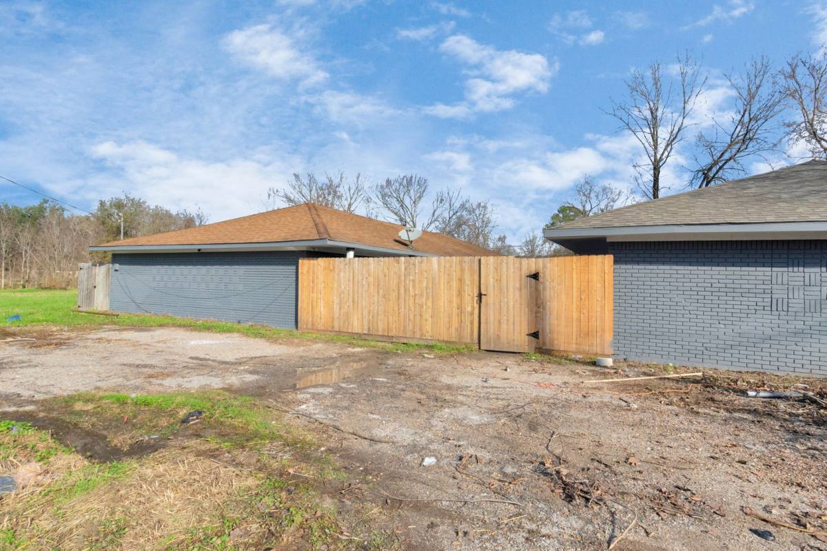House for rent at 3655 Seabrook St, Houston, TX 77021