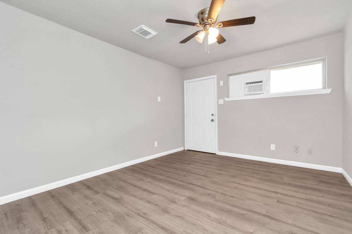 House for rent at 3655 Seabrook St, Houston, TX 77021