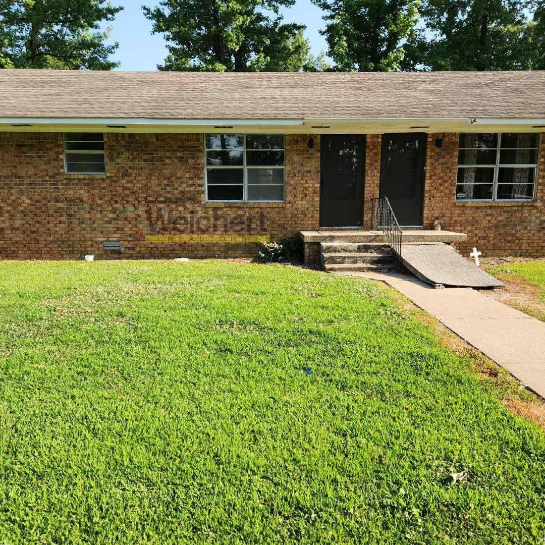 Townhouse for rent at 513 N 14th St, Paragould, AR 72450