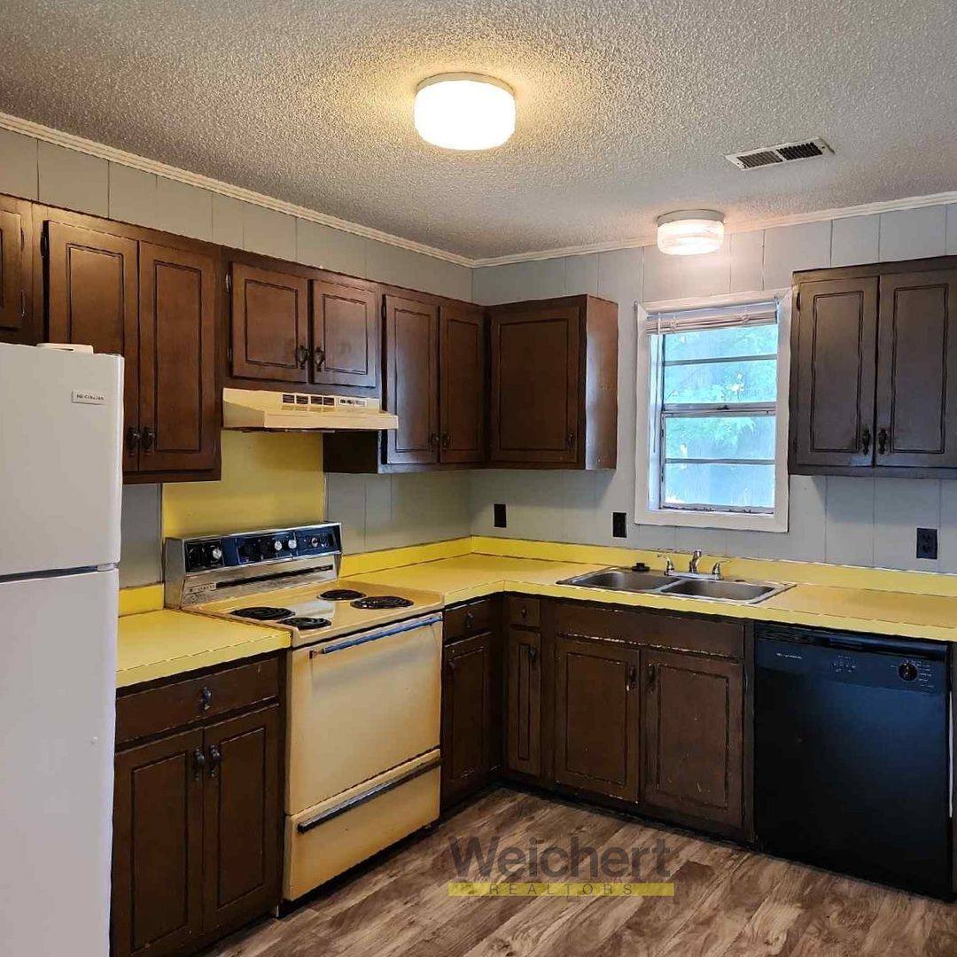 Townhouse for rent at 513 N 14th St, Paragould, AR 72450