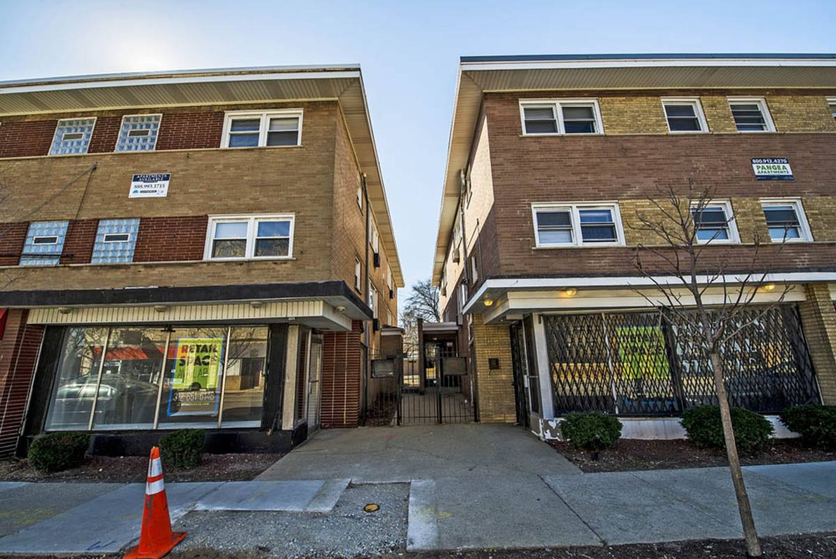 Apartment for rent at 2041-43 E 75th St, Chicago, IL 60649