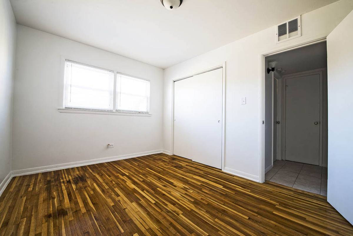 Apartment for rent at 2041-43 E 75th St, Chicago, IL 60649