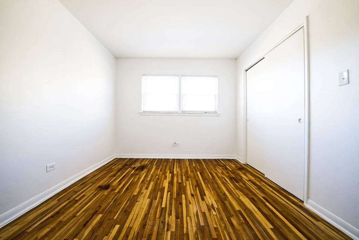 Apartment for rent at 2041-43 E 75th St, Chicago, IL 60649