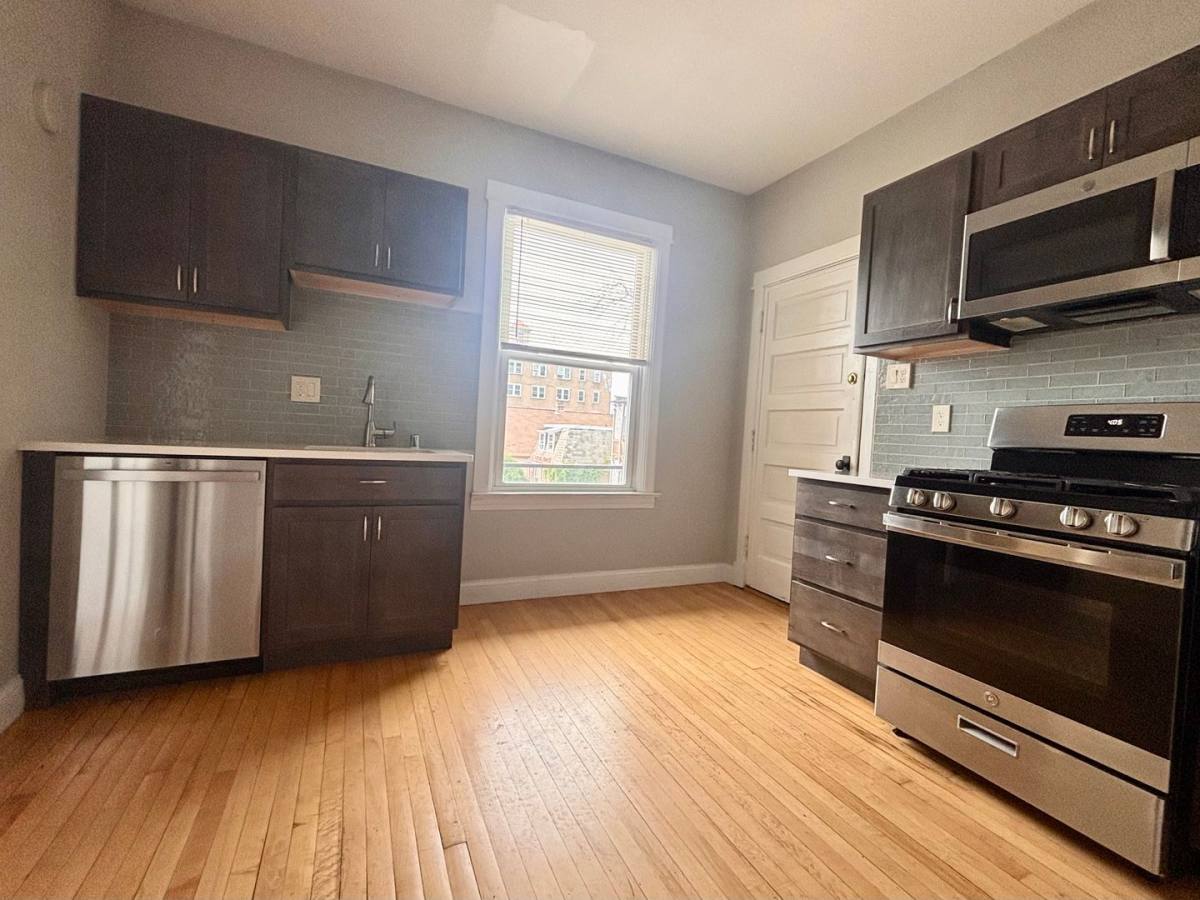 Apartment for rent at 2505 2513 E Park Place, Milwaukee, WI 53211