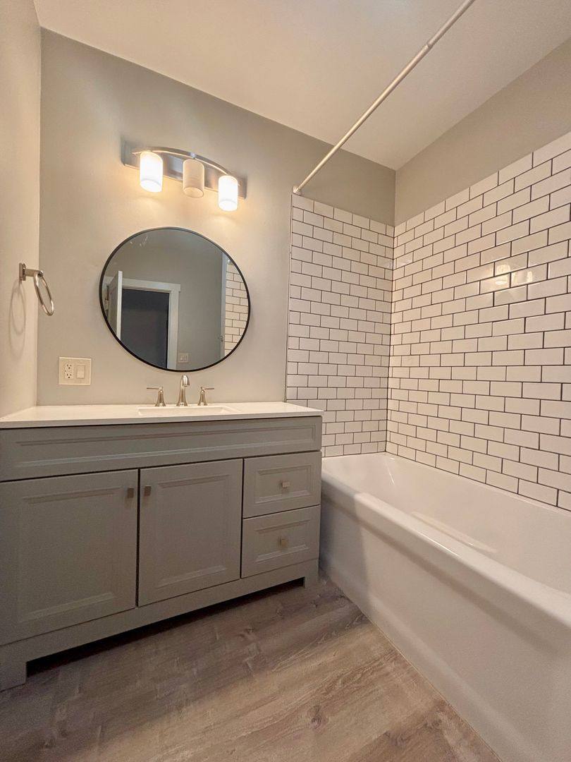 Apartment for rent at 2505 2513 E Park Place, Milwaukee, WI 53211