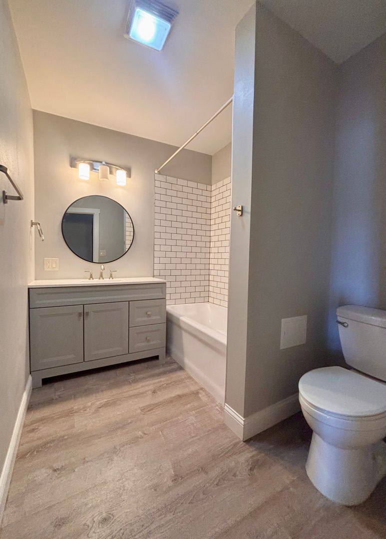 Apartment for rent at 2505 2513 E Park Place, Milwaukee, WI 53211
