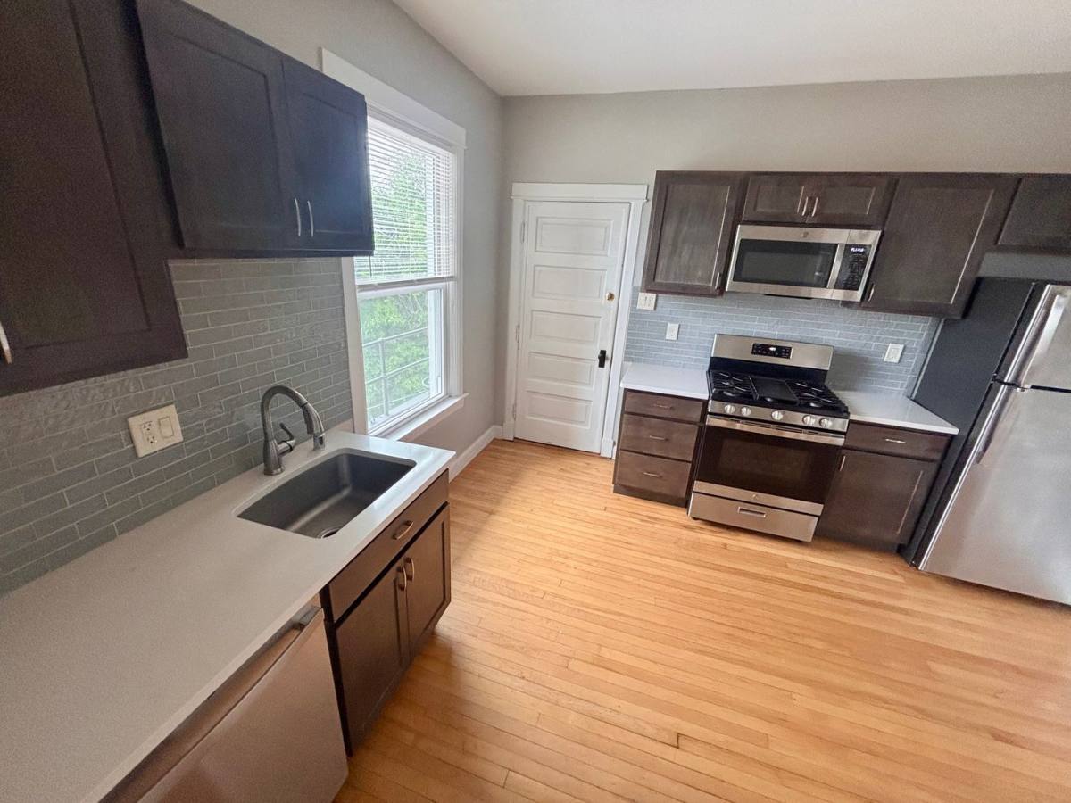 Apartment for rent at 2505 2513 E Park Place, Milwaukee, WI 53211