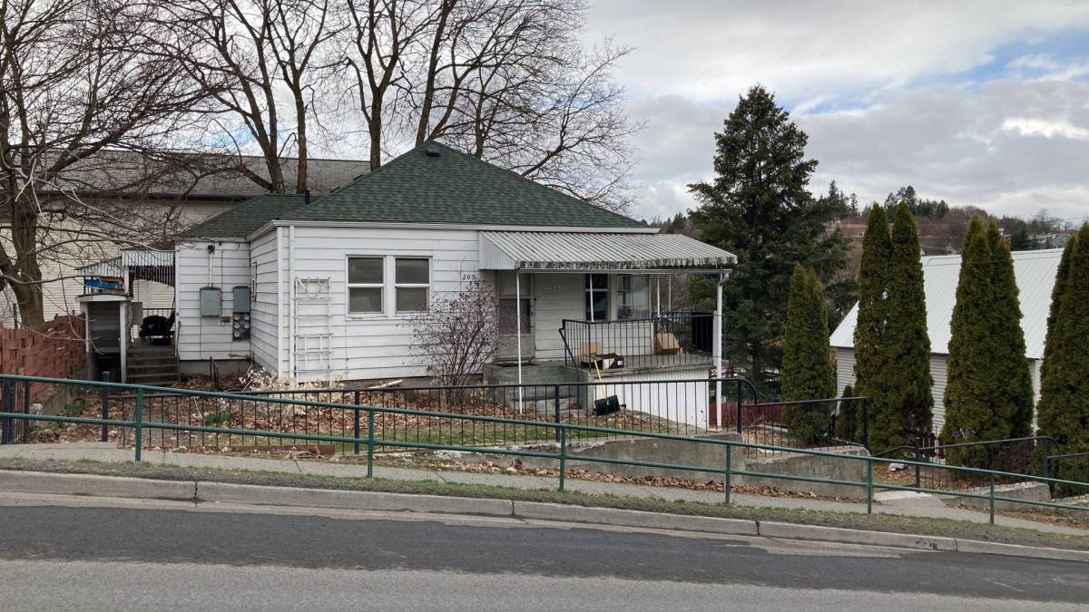 Apartment for rent at 205 NE Whitman St, Pullman, WA 99163
