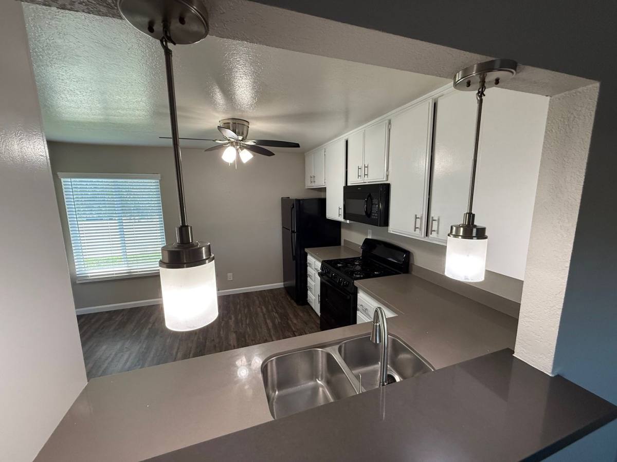 Apartment for rent at 10130 Austin Dr, Spring Valley, CA 91977